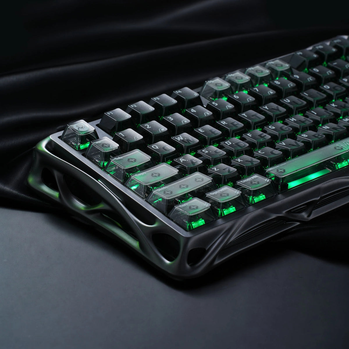 Mercury K98 - Smoky Translucent